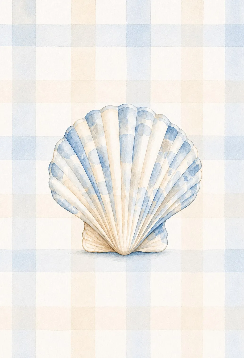 Concha de vieira moteada en azul y crema sobre un fondo de cuadrillé pastel en celeste y arena, en acuarela.